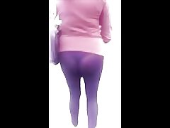 Félelmetes milf szép átlátni a szamár